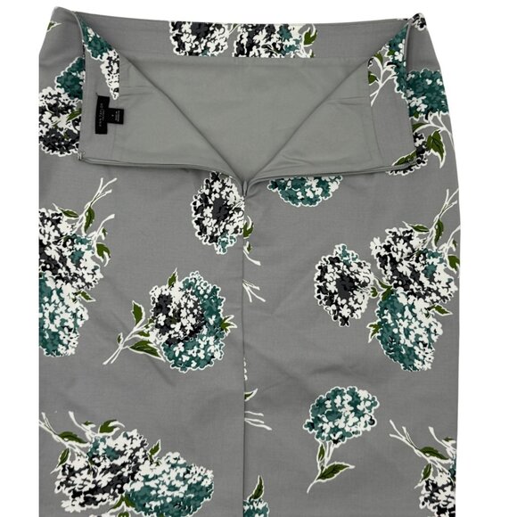 Ann Taylor Factory Size 4 Woman Pencil Skirt With Green & White Hydrangea Print - Picture 3 of 8